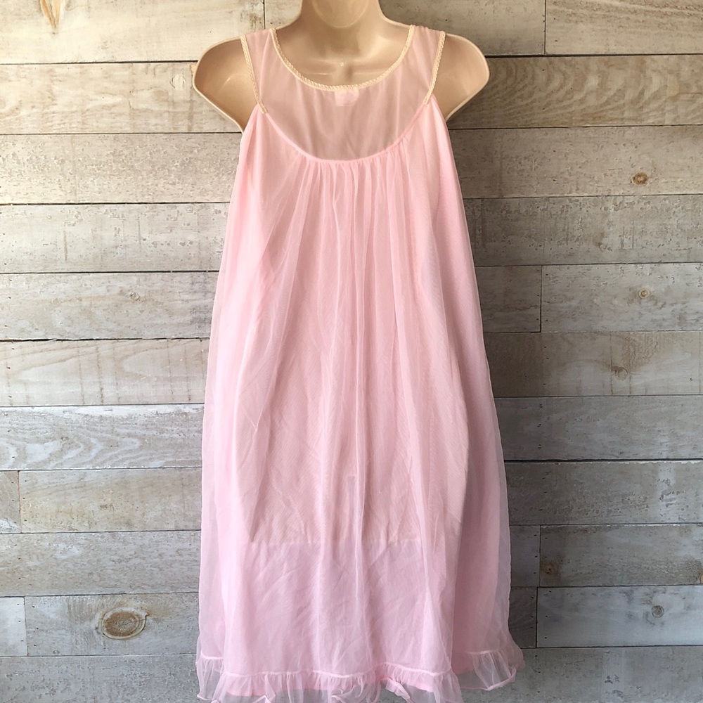 Vintage pink ruffle nightie 2 layers nylon - Picture 3 of 7